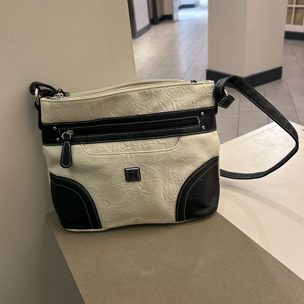 Stone Mountain Versatile White and Black Crossbody Bag with Adjustable Strap